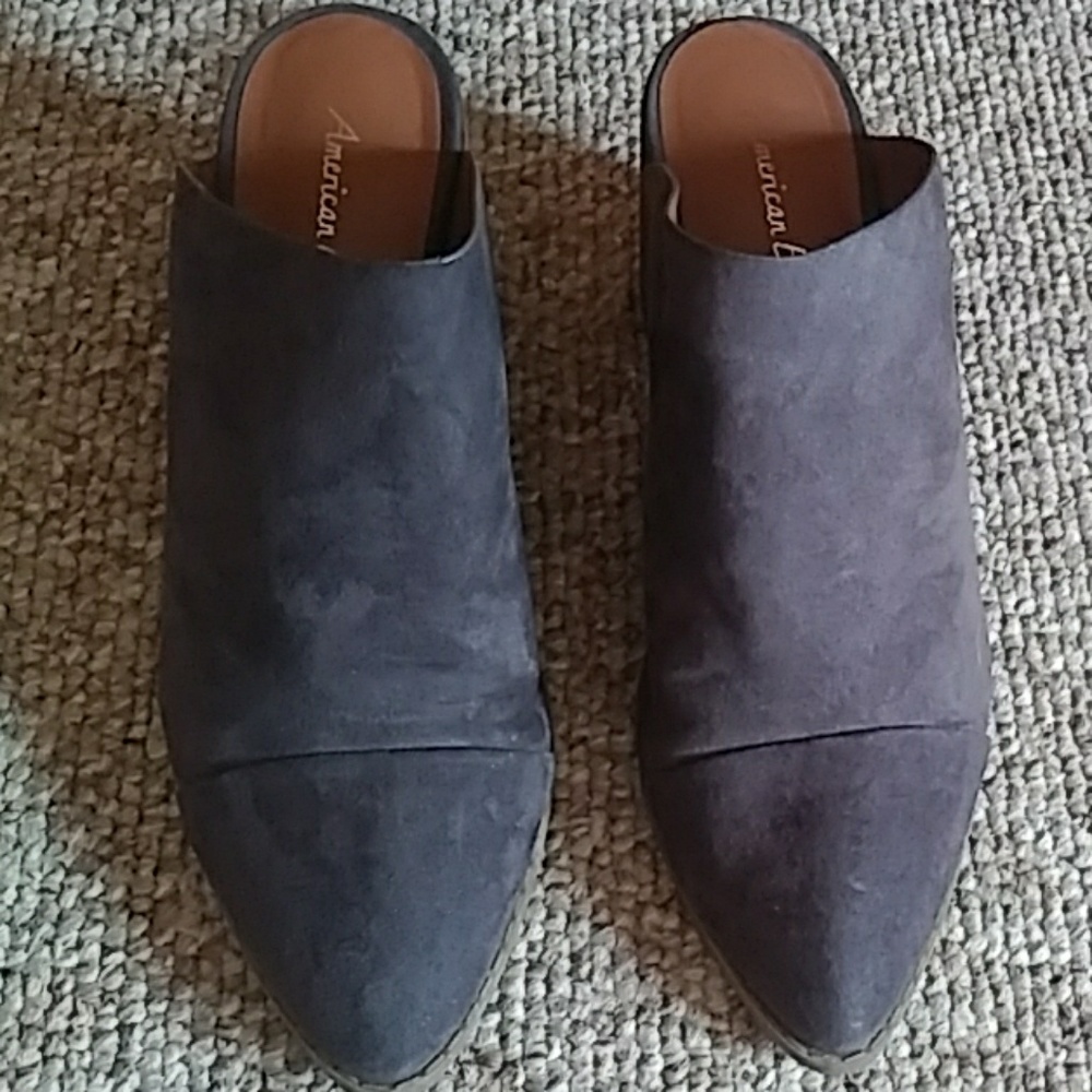 Gently used American Eagle women's mules